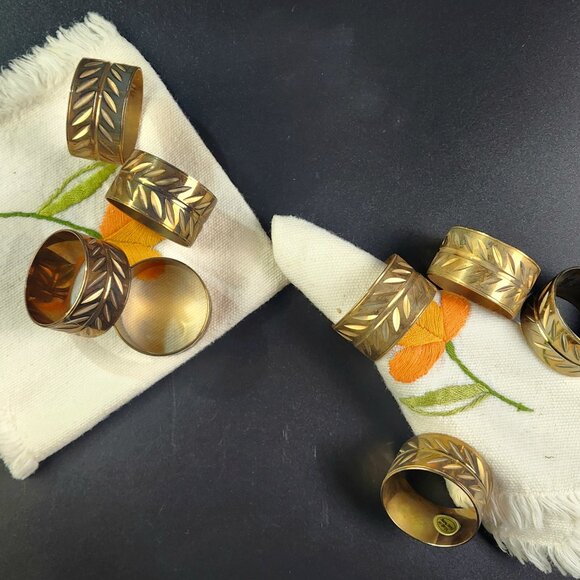 Vintage - Set of 8 - Brass Napkin Rings  - Made in India - Picture 7 of 8